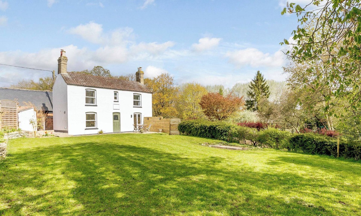 Twywell Cottage | 2 bedroom accommodation in Great Addington