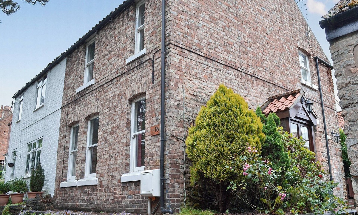 Thornton Dale Cottage | 2 bedroom accommodation in Thornton-le-Dale