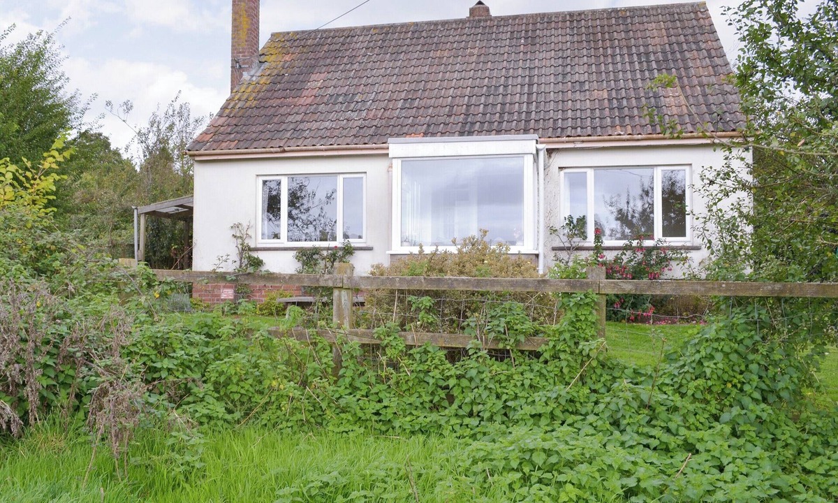 East Horrington Cottage | 2 bedroom accommodation in West Compton, near Shepton Mallet