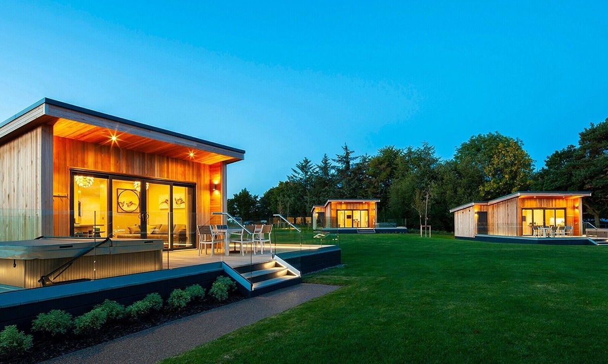 Overton-on-dee House | 2 bedroom accommodation in Eyton, Wrexham