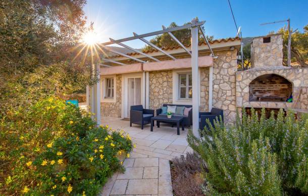 Mali Losinj House | 2 bedroom accommodation in Sveti Jakov
