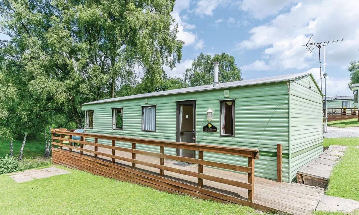 Rugeley House | 2 bedroom accommodation in Cannock Chase