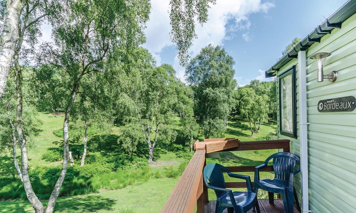 Rugeley House | 2 bedroom accommodation in Cannock Chase