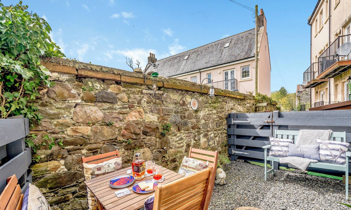 Garlieston Cottage | 2 bedroom accommodation in Newton Stewart