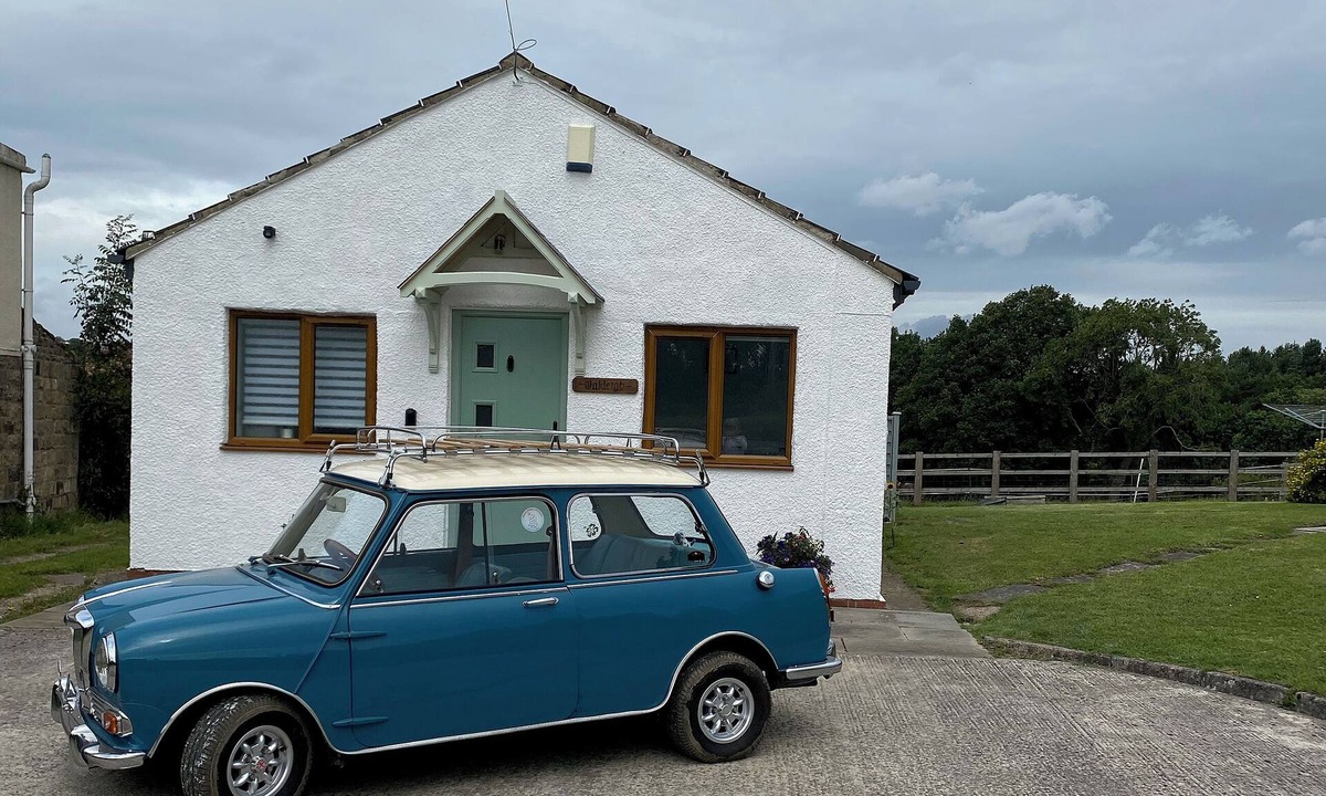 Old Brampton Cottage | 2 bedroom accommodation in Holymoorside