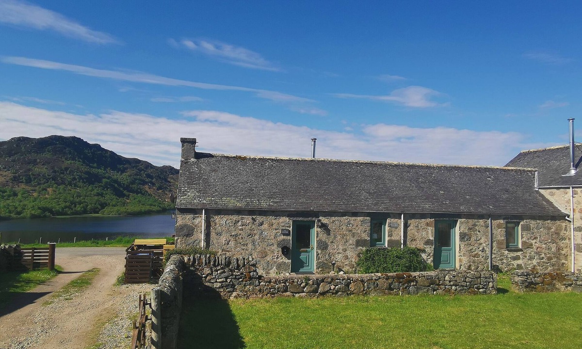 Scaniport Cottage | 2 bedroom accommodation in Loch Ruthven