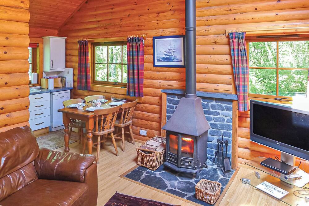 Craobh Haven Ski Chalet | 2 bedroom accommodation in Craobh Haven, Argyll