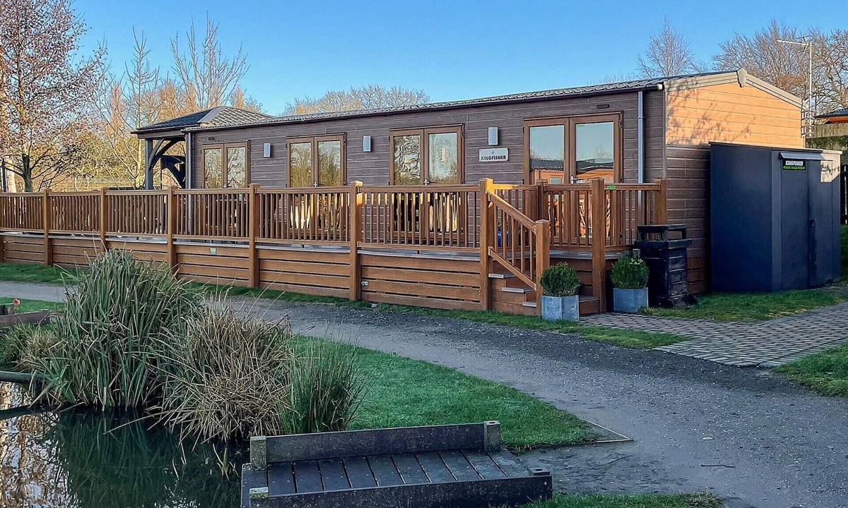 Caistor Cabin | 2 bedroom accommodation in Caistor, Market Rasen