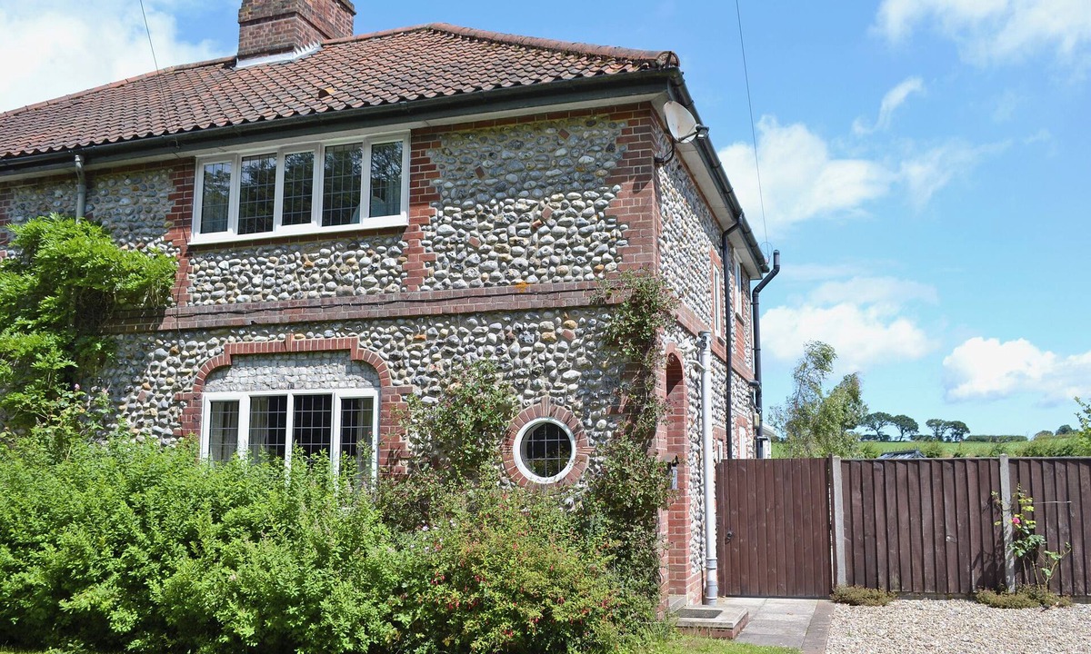 Thorpe Market Cottage | 2 bedroom accommodation in Thorpe Market