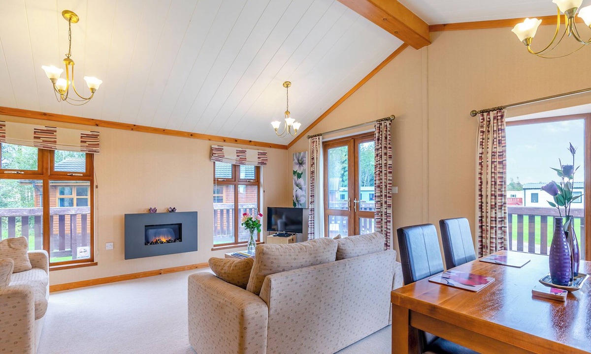Blairgowrie Ski Chalet | 2 bedroom accommodation in Alyth, Perthshire