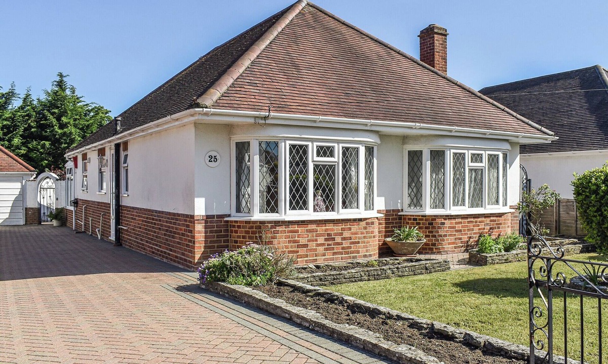 Bournemouth Cottage | 2 bedroom accommodation in Bournemouth
