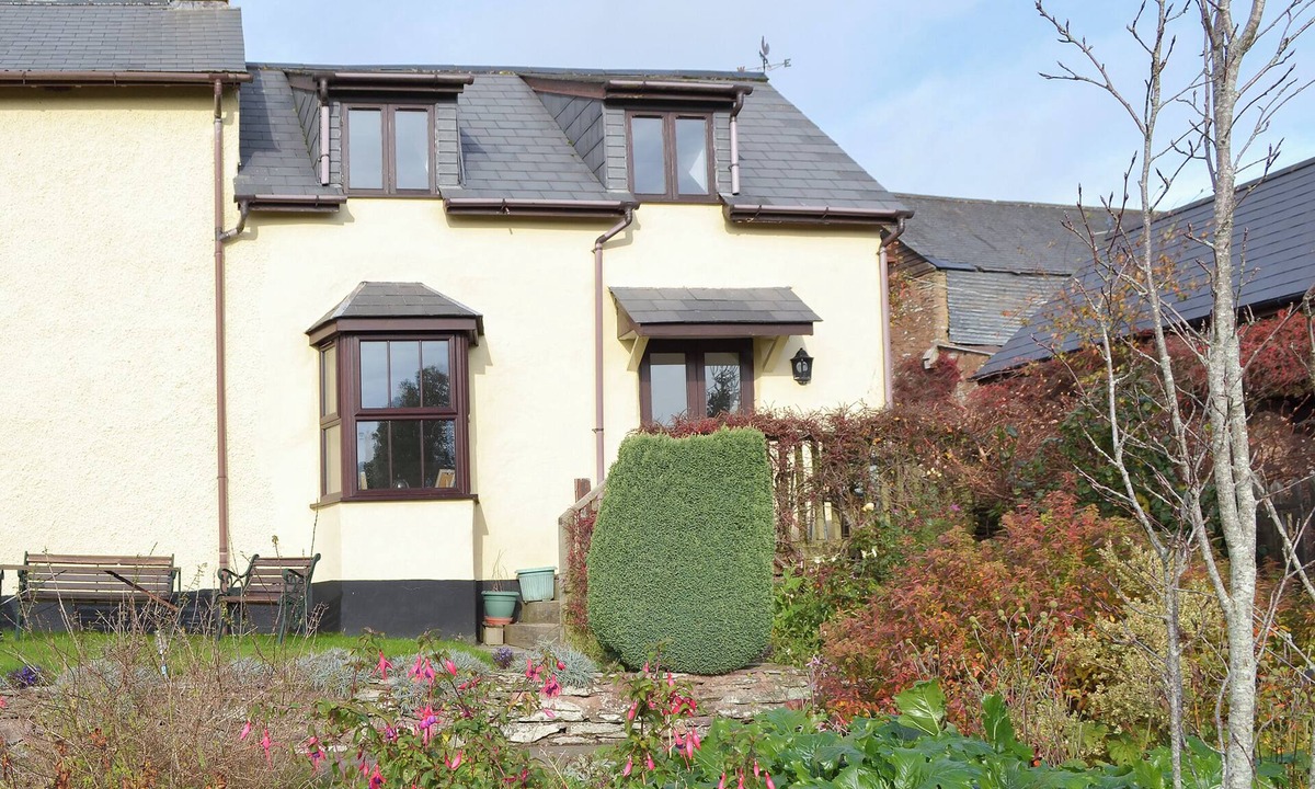 Saint Blazey Cottage | 2 bedroom accommodation in Brompton Ralph, near Wiveliscombe