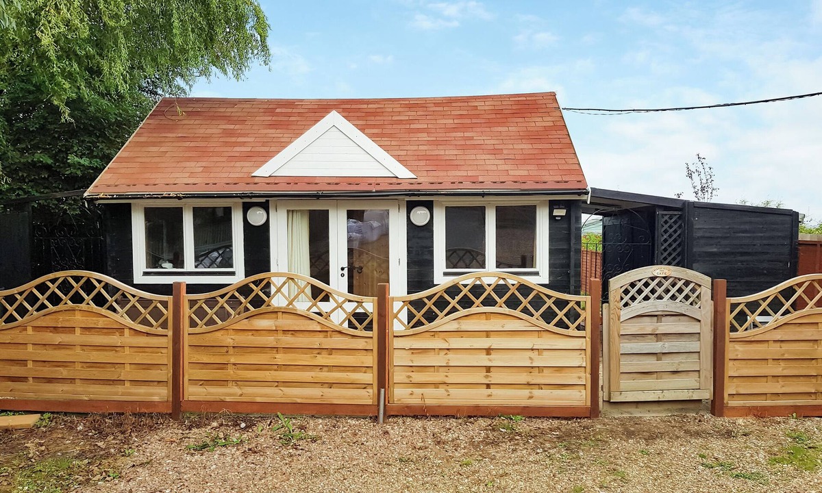 Tilney Fen End Cottage | 2 bedroom accommodation in West Walton