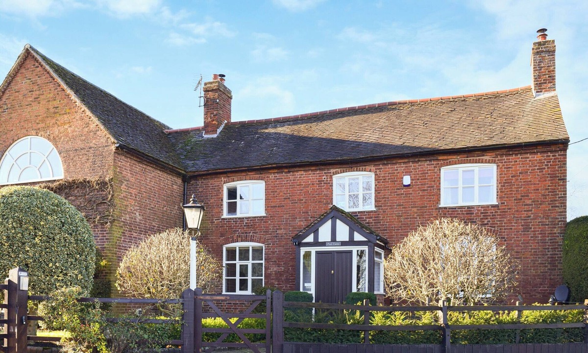 Lichfield Apartment | 2 bedroom accommodation in Whittington