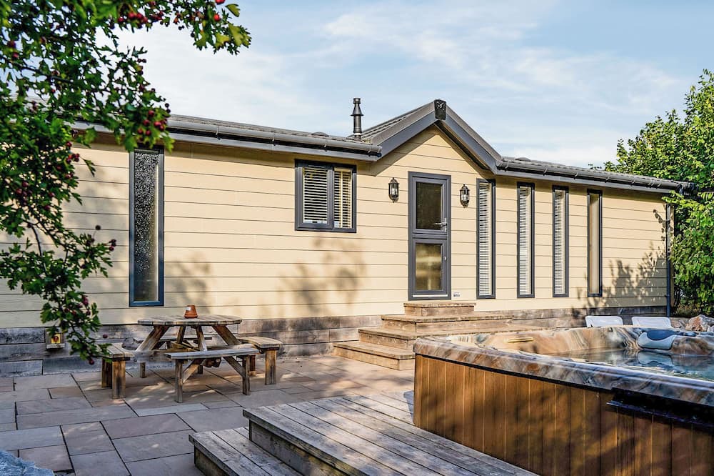 Cannington Ski Chalet | 2 bedroom accommodation in Cannington