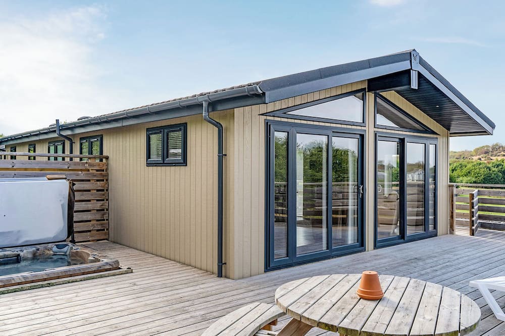 Cannington Ski Chalet | 2 bedroom accommodation in Cannington