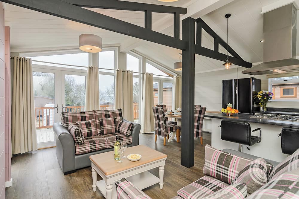 Stuppington Ski Chalet | 2 bedroom accommodation in Canterbury