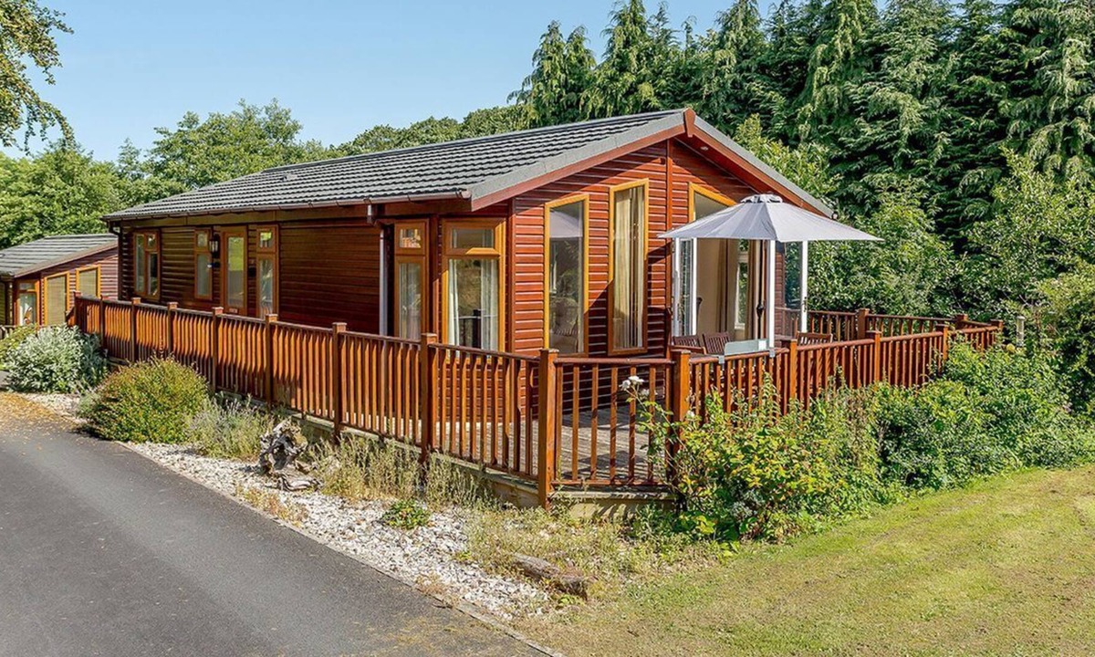 Widemouth Bay Cabin | 2 bedroom accommodation in Holsworthy