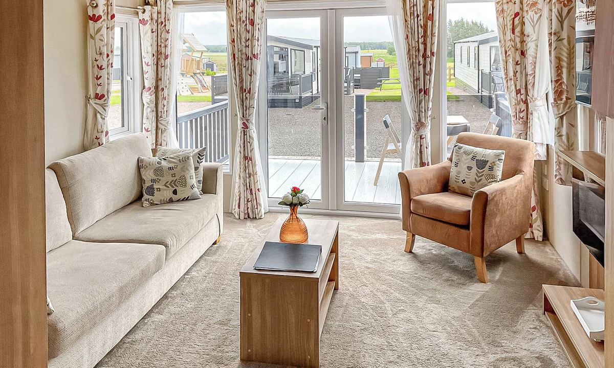 Laurencekirk Ski Chalet | 2 bedroom accommodation in Laurenkirk