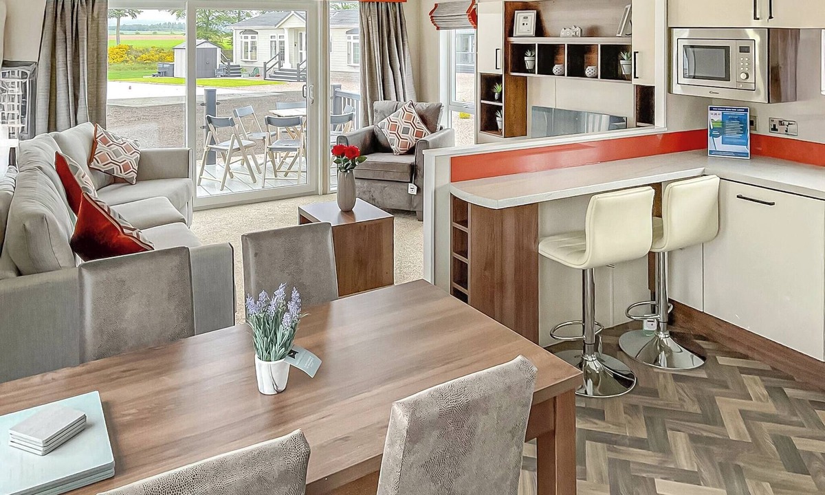 Laurencekirk Ski Chalet | 2 bedroom accommodation in Laurenkirk