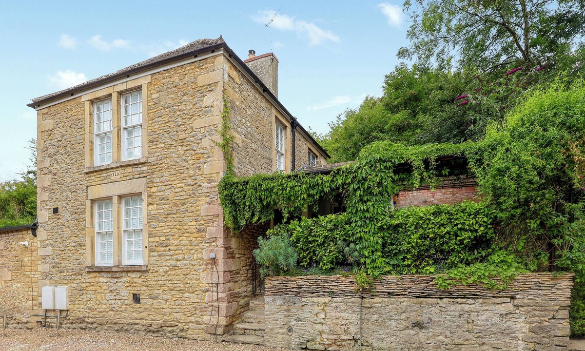 Malmesbury Cottage | 2 bedroom accommodation in Malmesbury