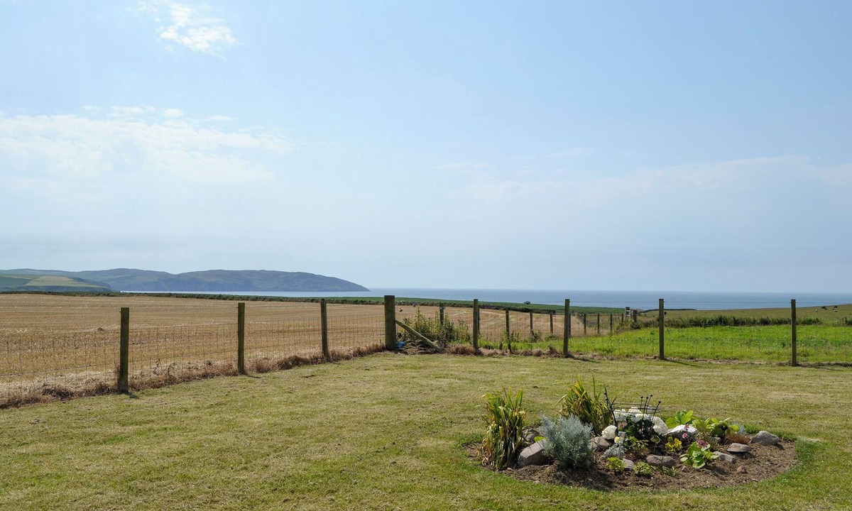 Port Logan Cottage | 2 bedroom accommodation in Port Logan