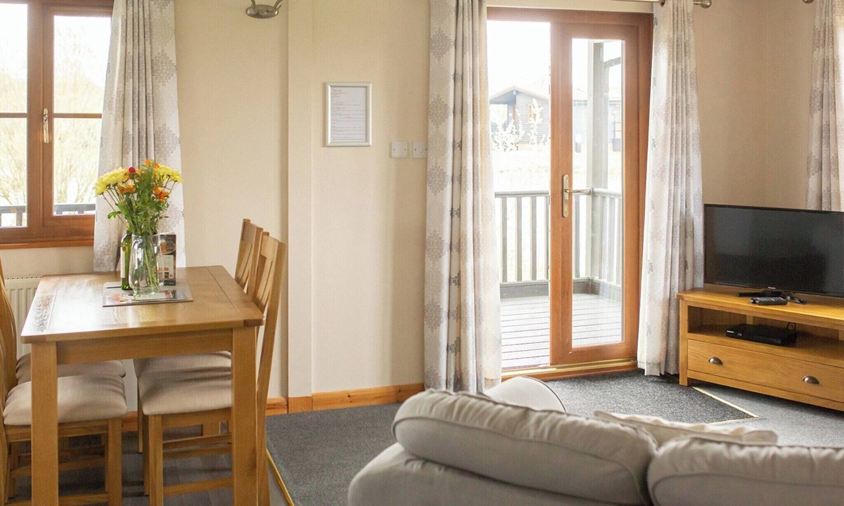 Hinton Ski Chalet | 2 bedroom accommodation in Darsham, Nr Southwold