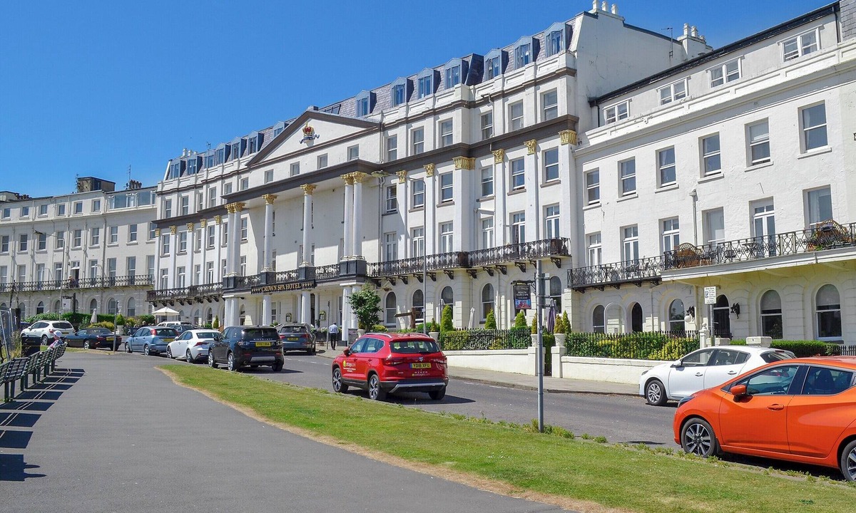 South Cliff Cottage | 2 bedroom accommodation in Scarborough