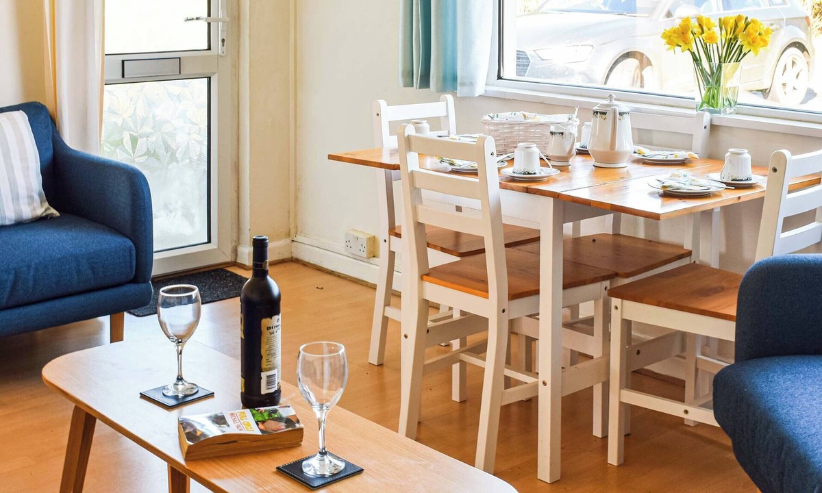 Helston Cottage | 2 bedroom accommodation in The Lizard