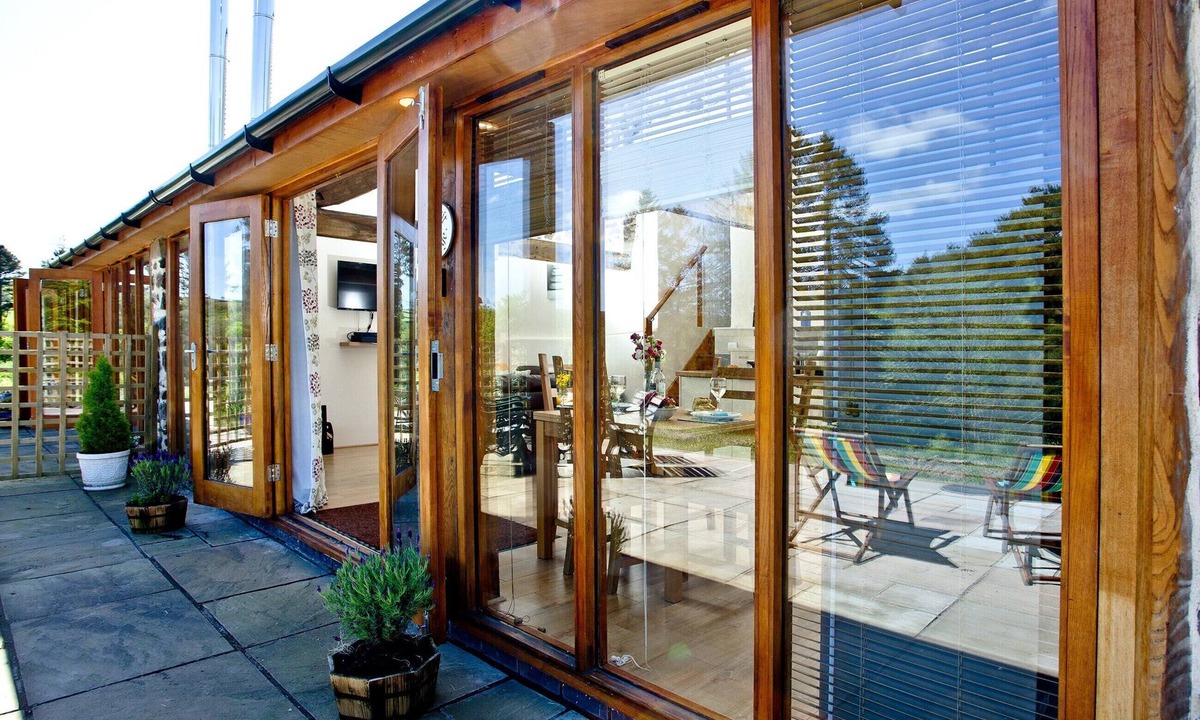 Umberleigh Cabin | 2 bedroom accommodation in Umberleigh