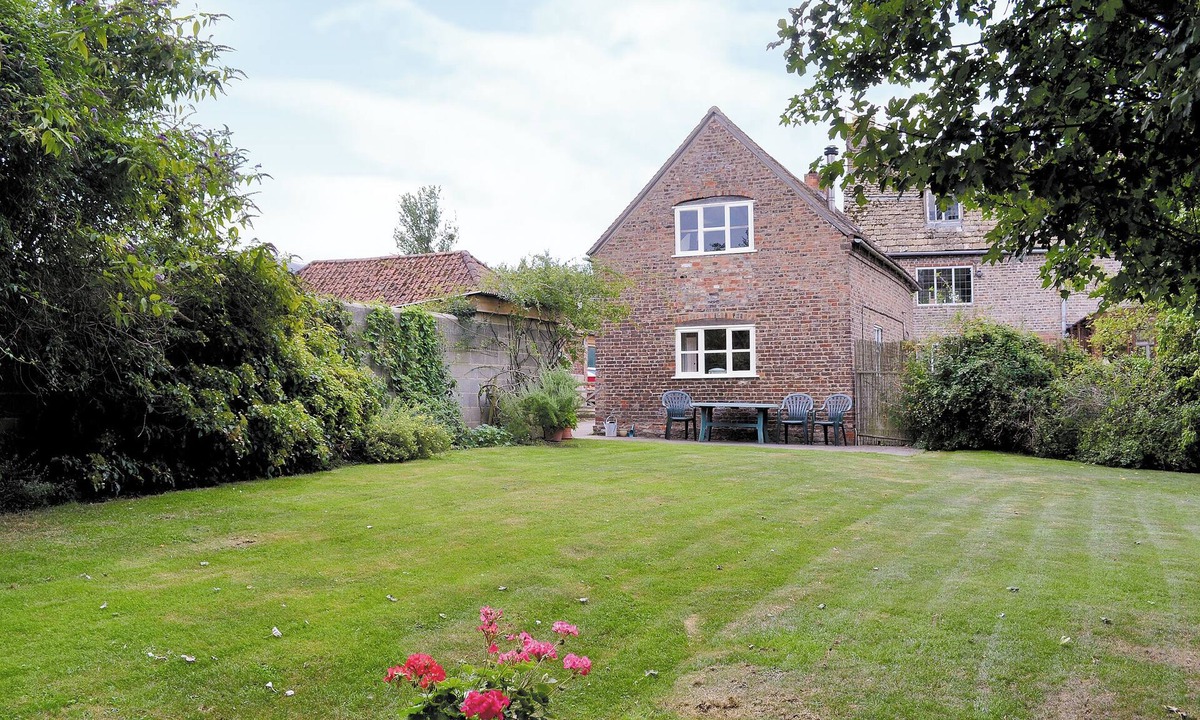 Whitminster Cottage | 2 bedroom accommodation in Whitminster