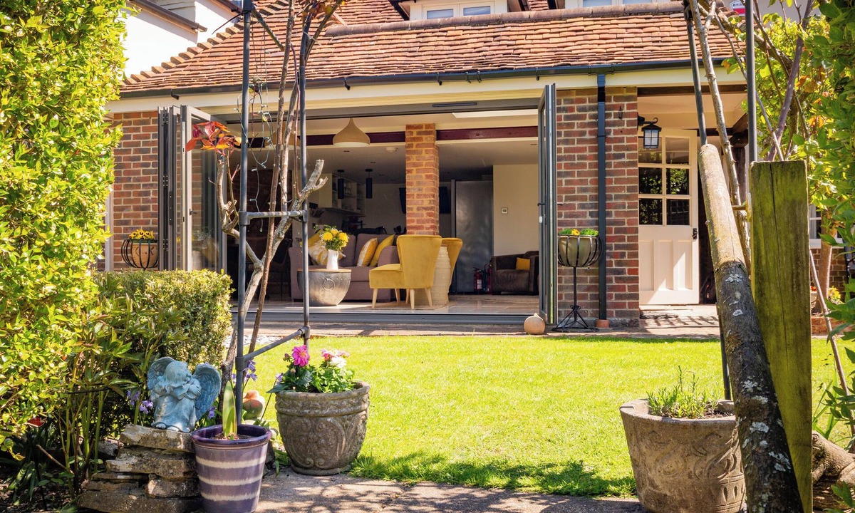 Winchester Cottage | 2 bedroom accommodation in Winchester