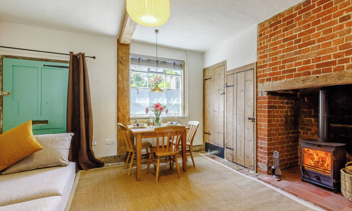 Martlesham Heath Cottage | 2 bedroom accommodation in Woodbridge