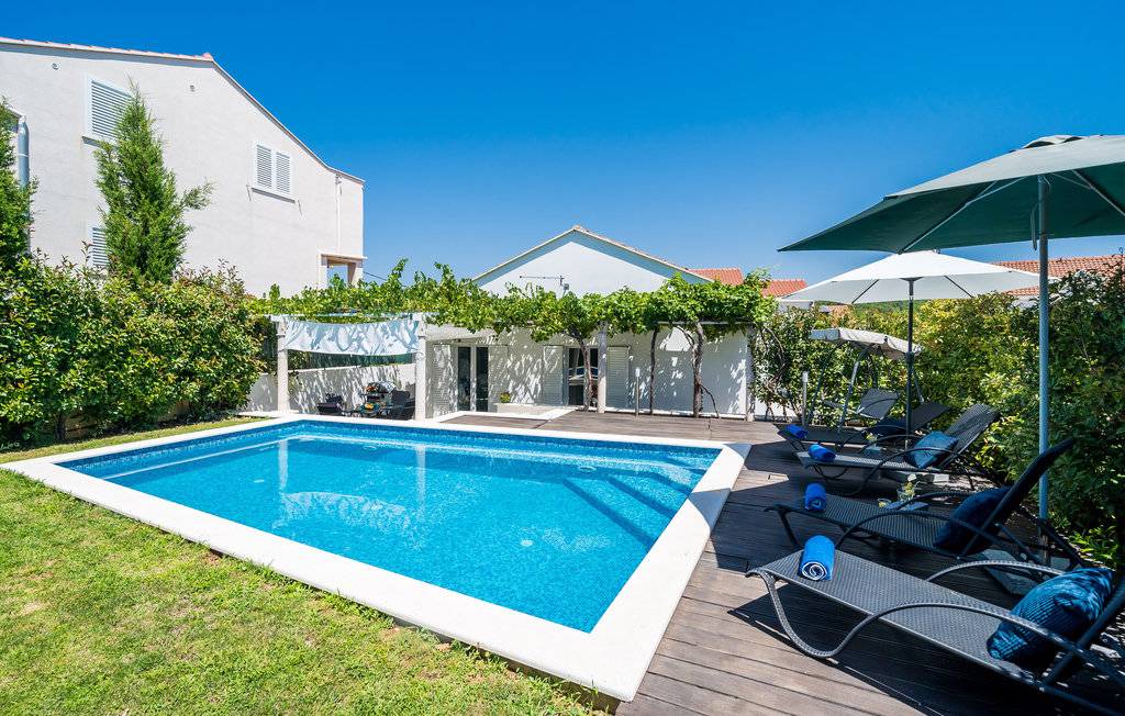 Bosanka House | 2 bedroom accommodation in Bosanka