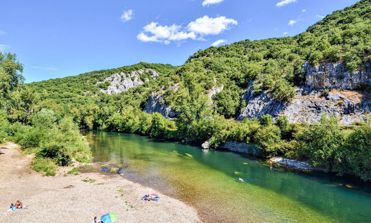 Goudargues House | 2 bedroom accommodation in Goudargues
