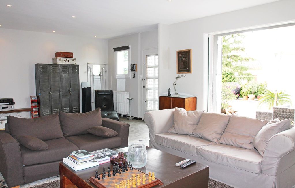 Montelimar House | 2 bedroom accommodation in Montélimar
