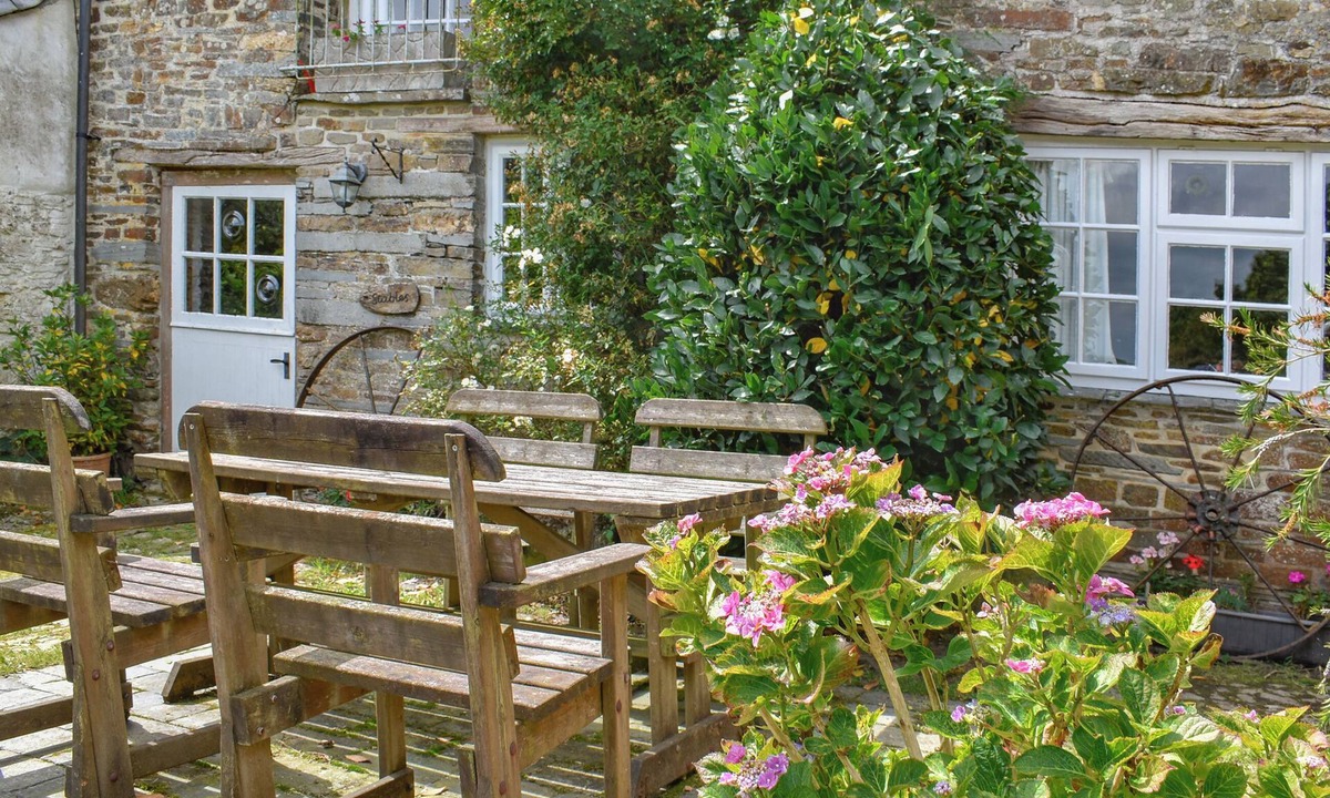 Saint Gennys Cottage | 2 bedroom accommodation in Camelford