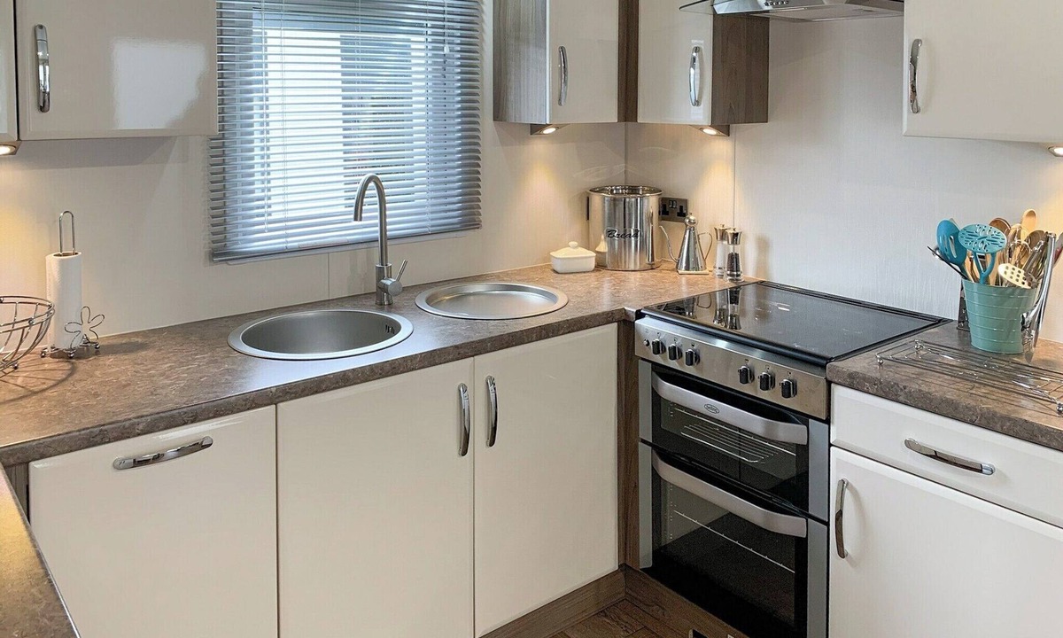 Carnforth Ski Chalet | 2 bedroom accommodation in Carnforth