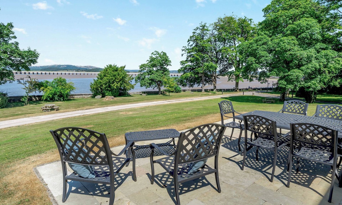 Arnside Cottage | 2 bedroom accommodation in Arnside, near Carnforth