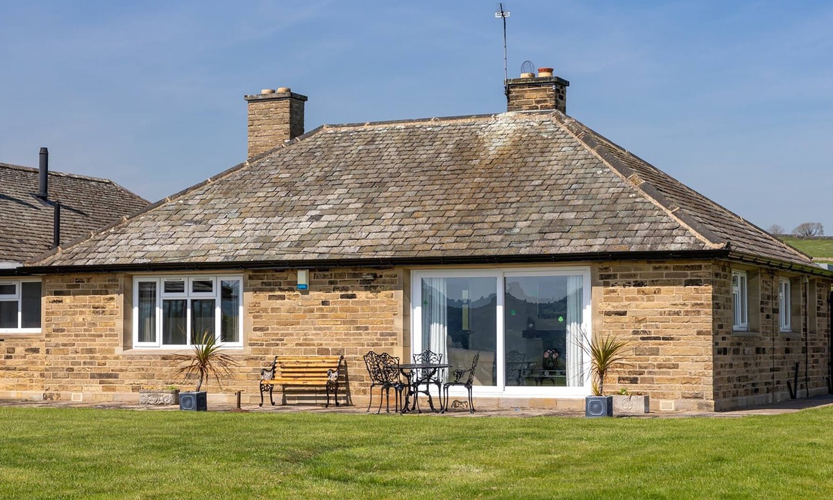 Chapeltown Cottage | 2 bedroom accommodation in Leathley, near Harrogate