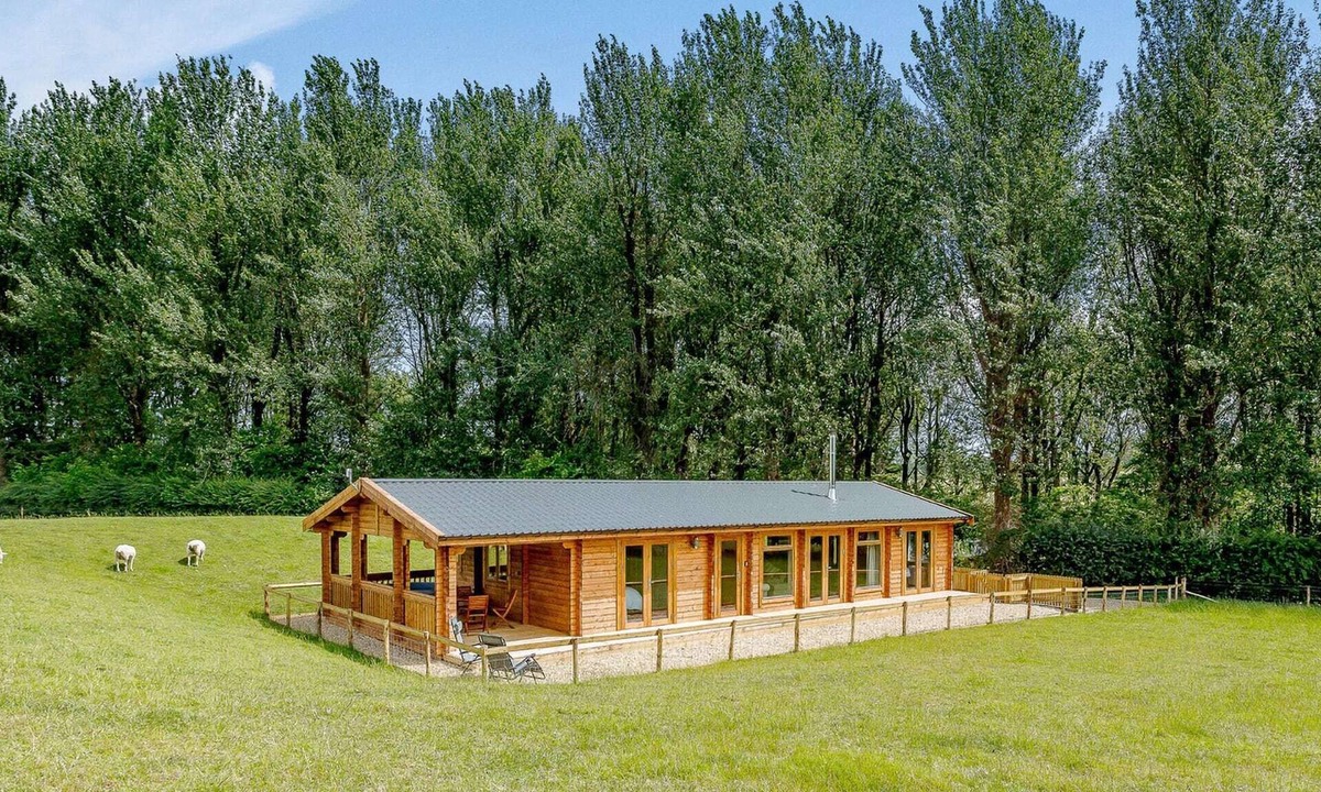 Crewkerne House | 2 bedroom accommodation in Crewkerne