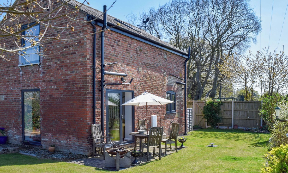 Knutsford Cottage | 2 bedroom accommodation in Knutsford