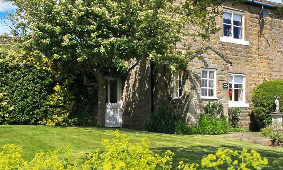 Lofthouse Cottage | 2 bedroom accommodation in Healey, near Masham