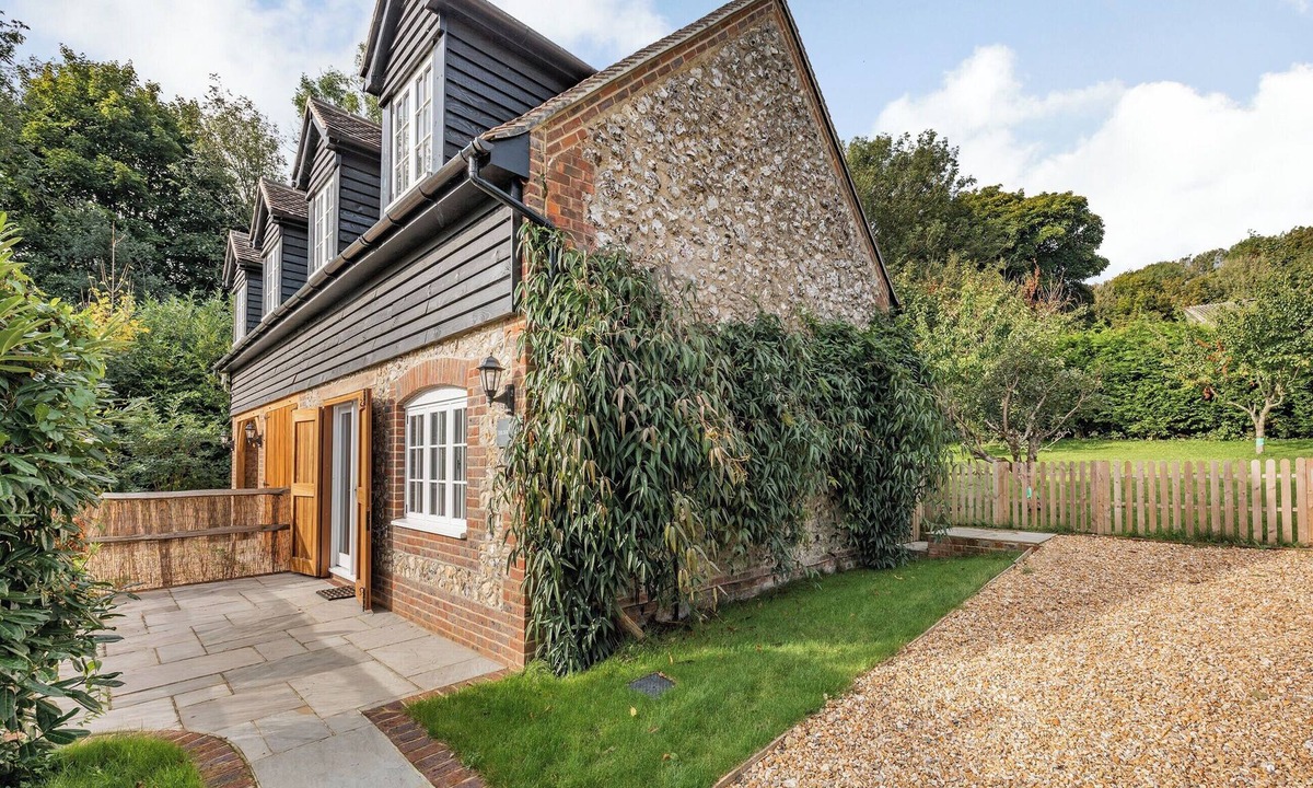 Hammerpot Cottage | 2 bedroom accommodation in North End