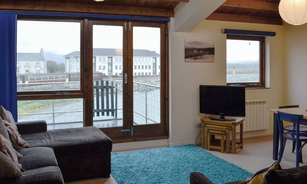 Borth-y-Gest Cottage | 2 bedroom accommodation in Porthmadog