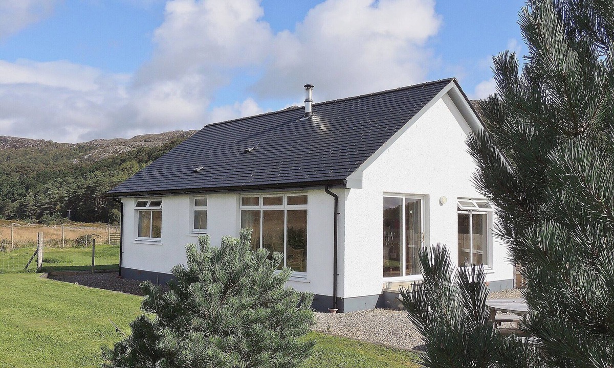 Acharacle Cottage | 2 bedroom accommodation in Acharacle