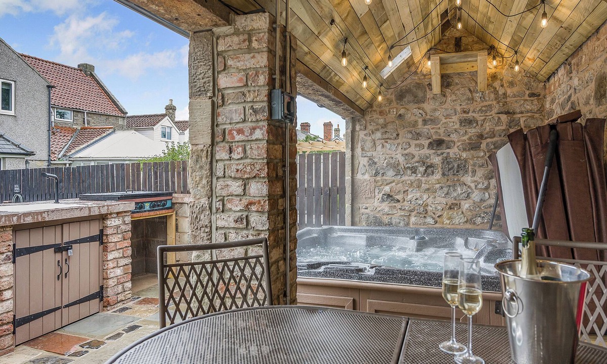 South Charlton Cottage | 2 bedroom accommodation in Beadnell