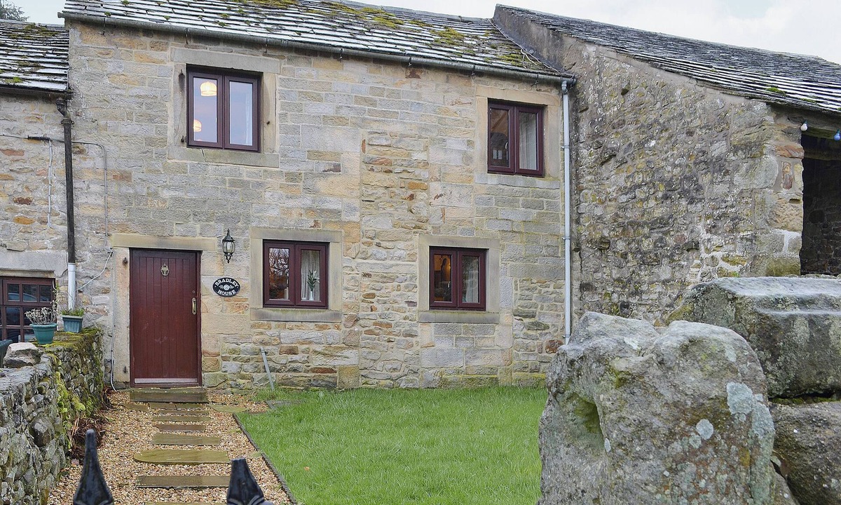 Harrop Fold Cottage | 2 bedroom accommodation in Harrop Fold, near Clitheroe