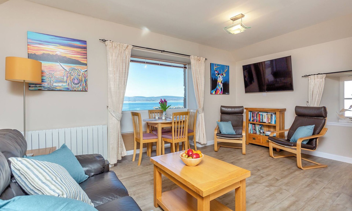 Cromarty Apartment | 2 bedroom accommodation in Cromarty