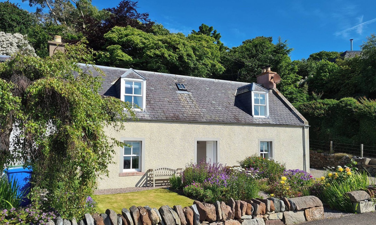 Fortrose Cottage | 2 bedroom accommodation in Fortrose